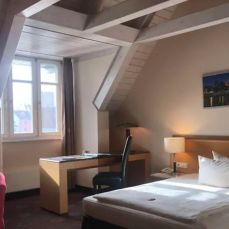 Sorat Insel-hotel Готель Регенсбург