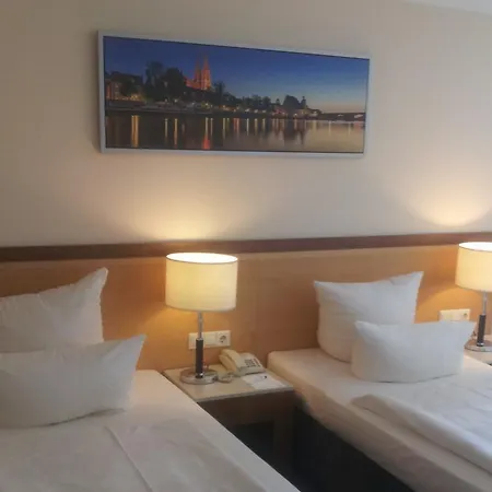 Готель Sorat Insel-hotel Регенсбург
