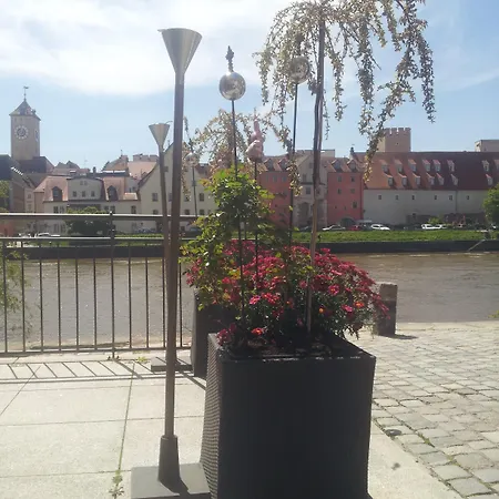 Sorat Insel-hotel 4* Regensburg